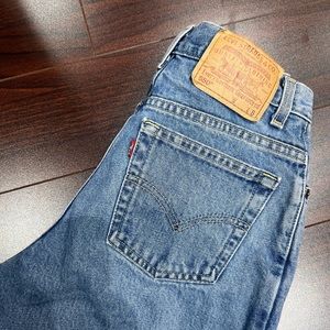 *SOLD!!* SIZE 24/25 (US4) VINTAGE LEVI’S TAPERED 550 JEANS BLUE INDIGO